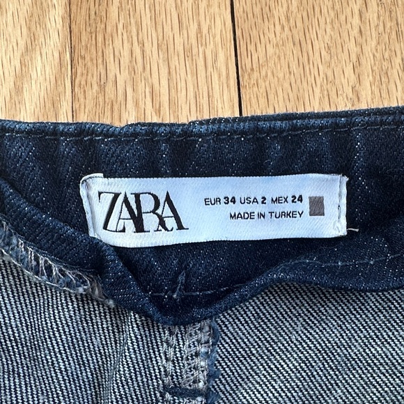 5 for $25 // Zara wide leg high waist cropped dark blue jeans size 2 - Picture 9 of 13